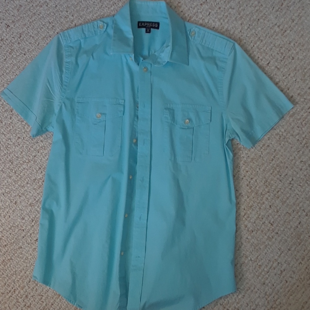 Express Fitted short sleeve button up